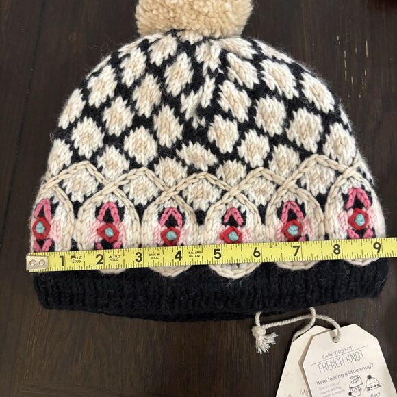 No longer available. NWT French Knot Beanie Wool Hat Anthropologie Pom Toppe - Picture 5 of 10